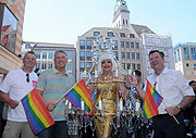 Mit dabei: OB Dieter Reiter (2.v.l.) und Bürgermeister Joasef Schmidt (re) beim CSD 2014 (Foto. Ingrid Grossmann)